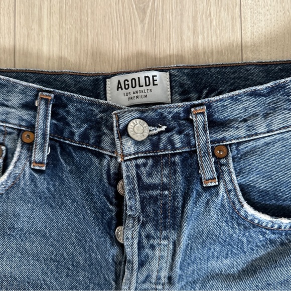 AGOLDE Parker Vintage Cut Off Shorts in Caution - Picture 3 of 6